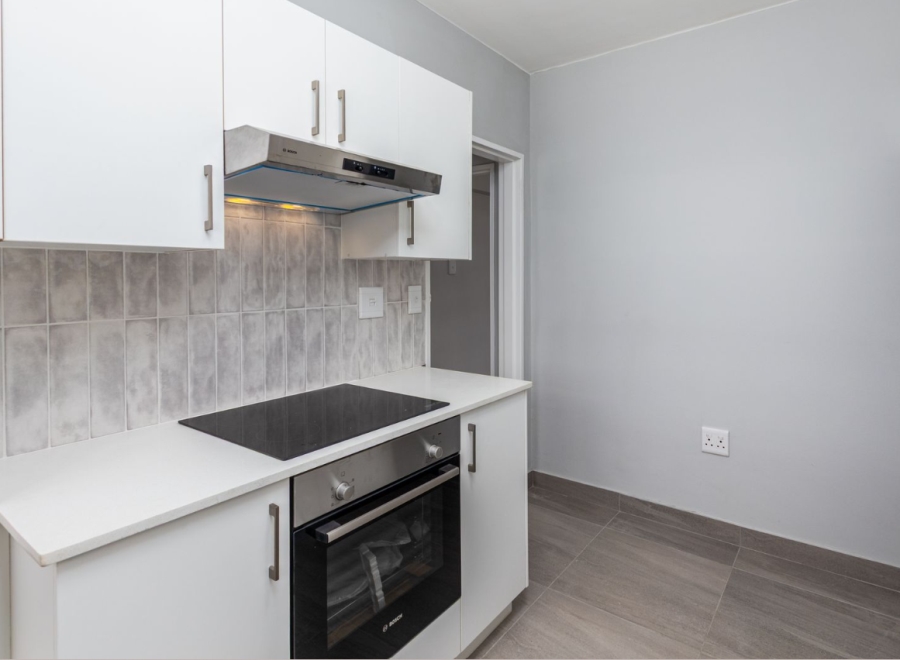 To Let 2 Bedroom Property for Rent in Sea Point Western Cape